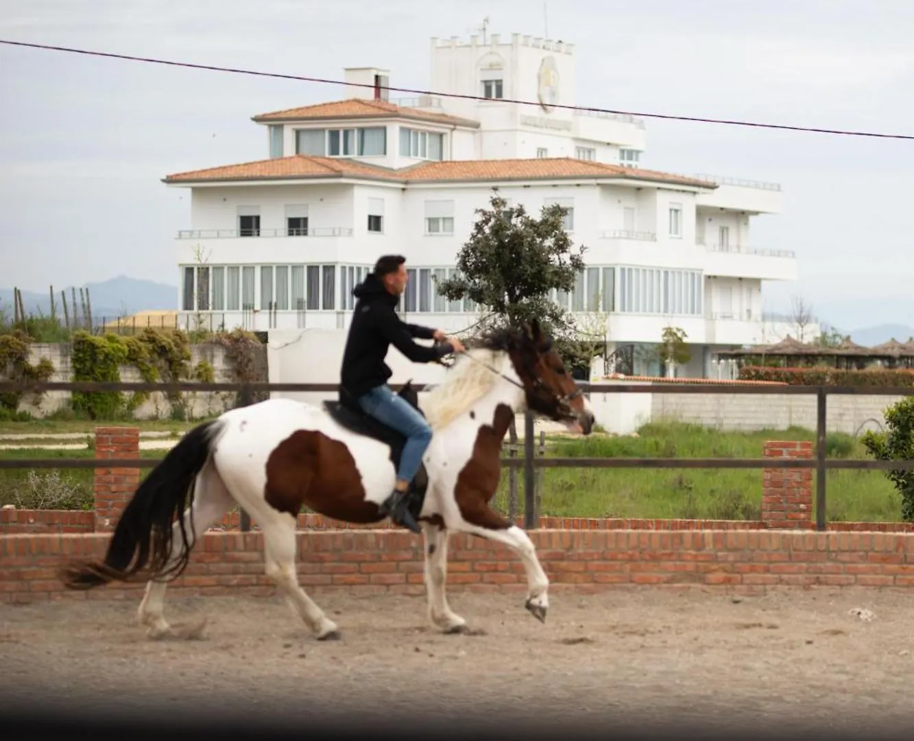 Hotel Kodra E Godenve Vile-Ballaj