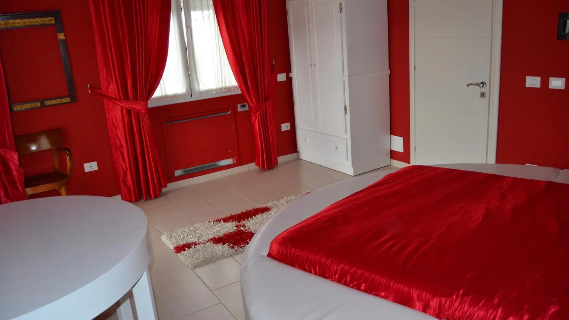 Kodra E Godenve Hotel Vile-Ballaj Resort
