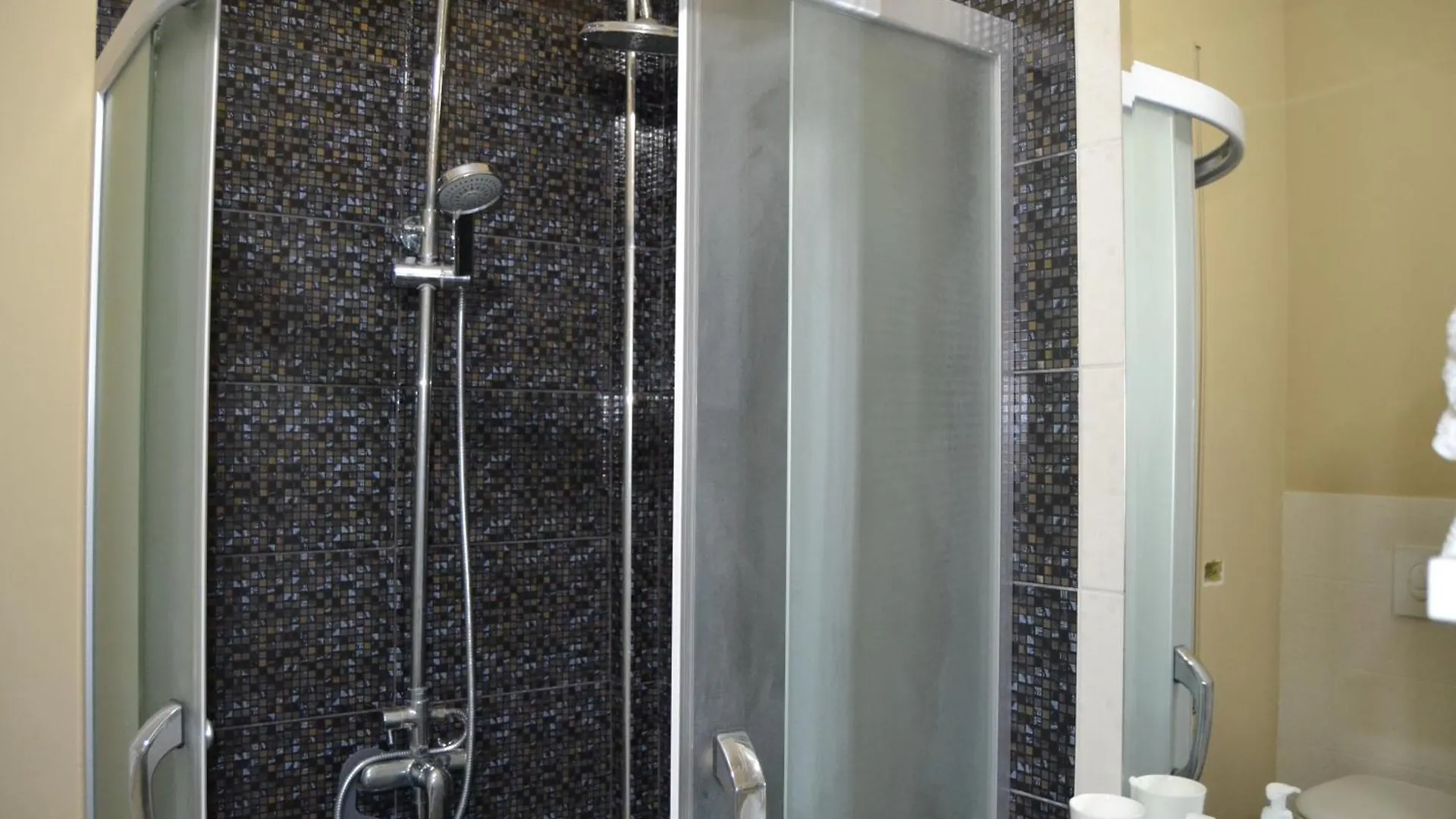 Resort Kodra E Godenve Hotel Vile-Ballaj