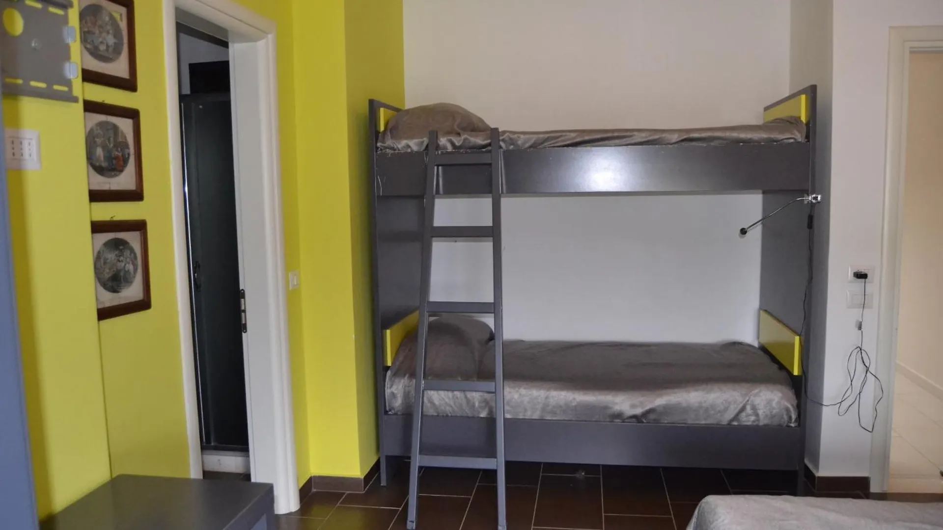 Kodra E Godenve Hotel Vile-Ballaj 0*,