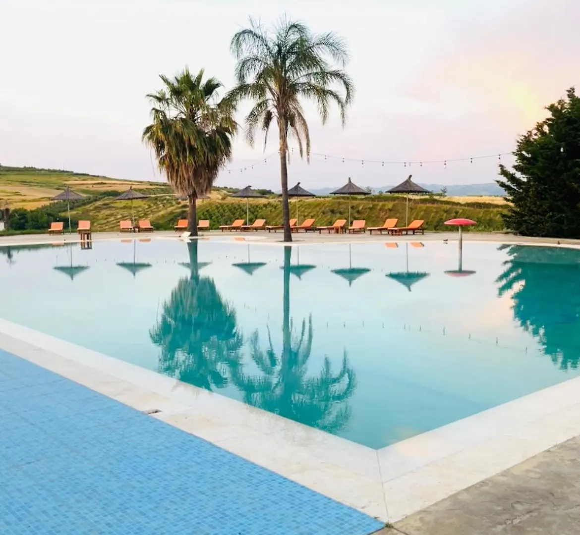 Kodra E Godenve Hotel Vile-Ballaj Resort